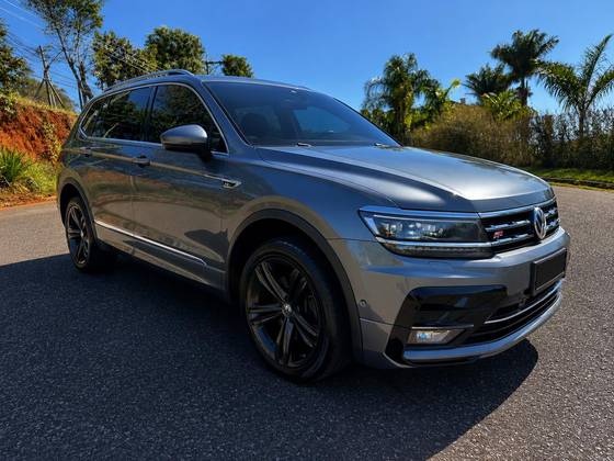 VOLKSWAGEN TIGUAN 2.0 350 TSI GASOLINA ALLSPACE R-LINE 4MOTION DSG VOLKSWAGEN TIGUAN 2.0 350 TSI GASOLINA ALLSPACE R-LINE 4MOTION DSG